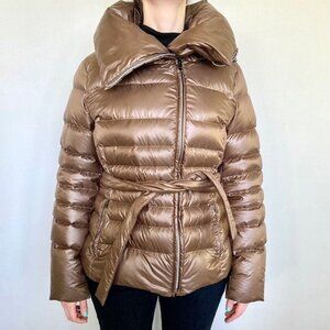 Max Mara Weekend down-filled puffer coat. 🤎